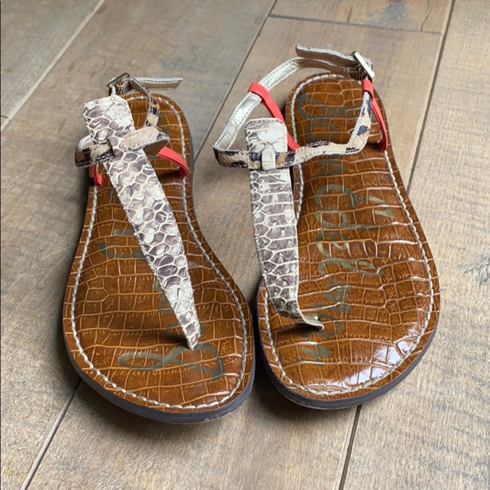 Sam Edelman size 8 leopard print flat sandal!